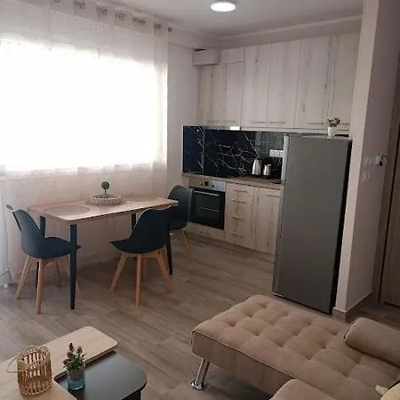 Apartment Celestia Irene 2 *